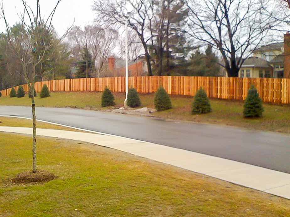 Royal Oak Michigan commercial fencing company