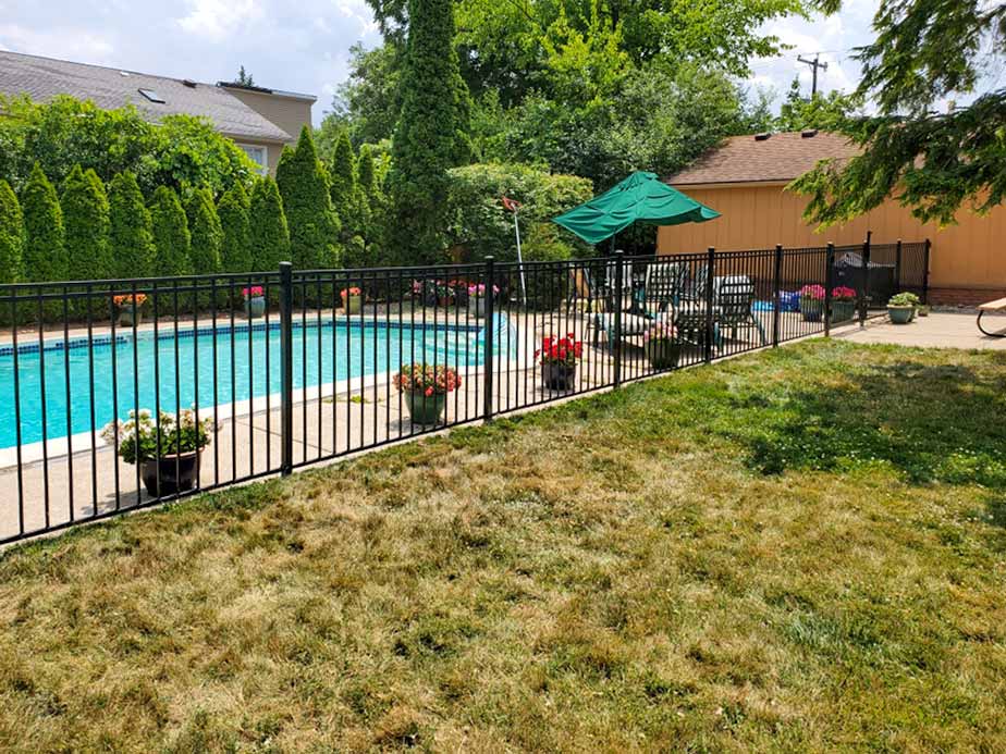 Pool Fence Example in Royal Oak Michigan